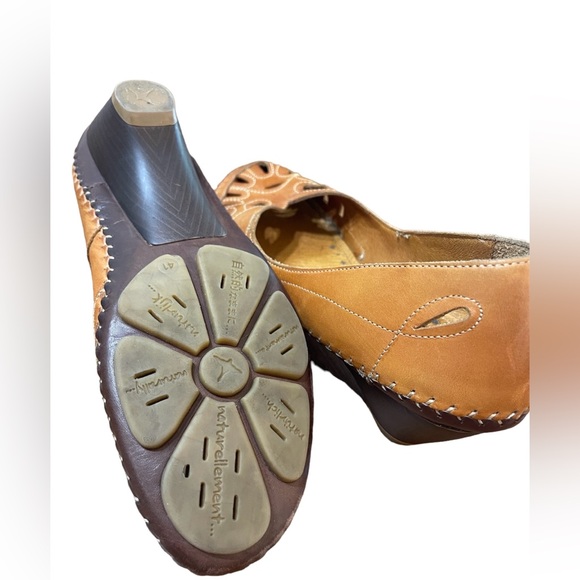 Pikolinos Ballet Kitten Heel Leather Cut Out Size Euro 41 US 8 - Picture 9 of 9